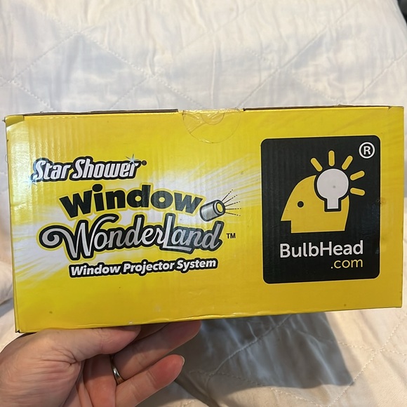 Star Shower Window Wonderland Window Projector System 12 Holiday Movies - Picture 7 of 12